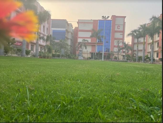 IIMT University Meerut Campus photo 1